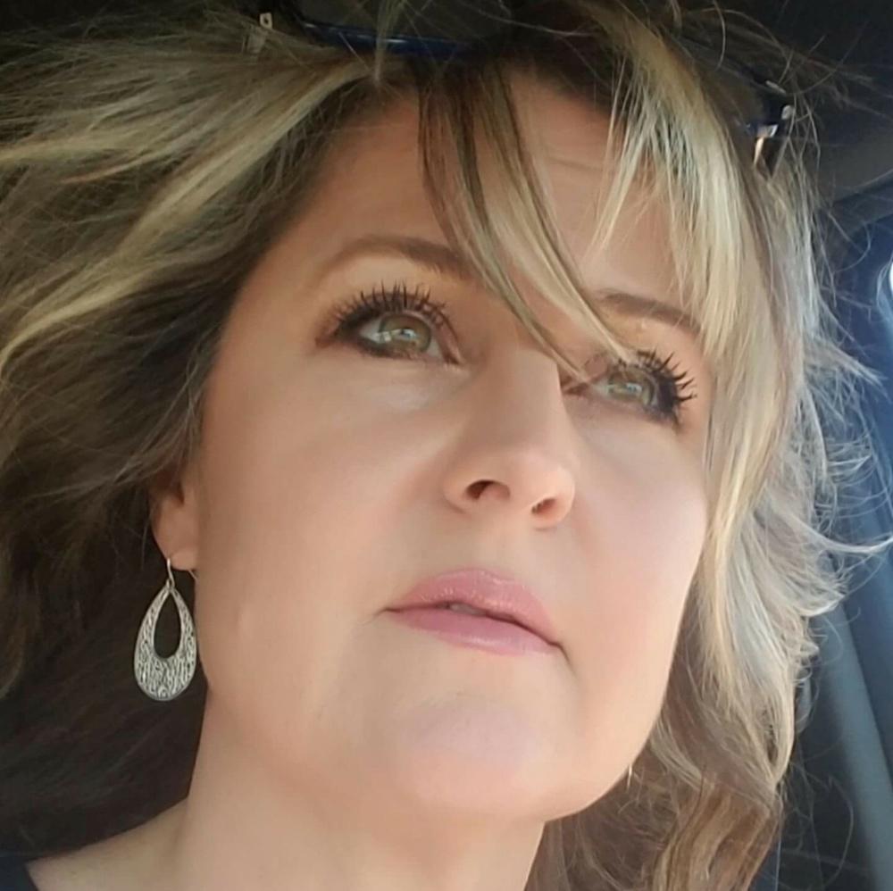 Meet your Posher, Carolyn